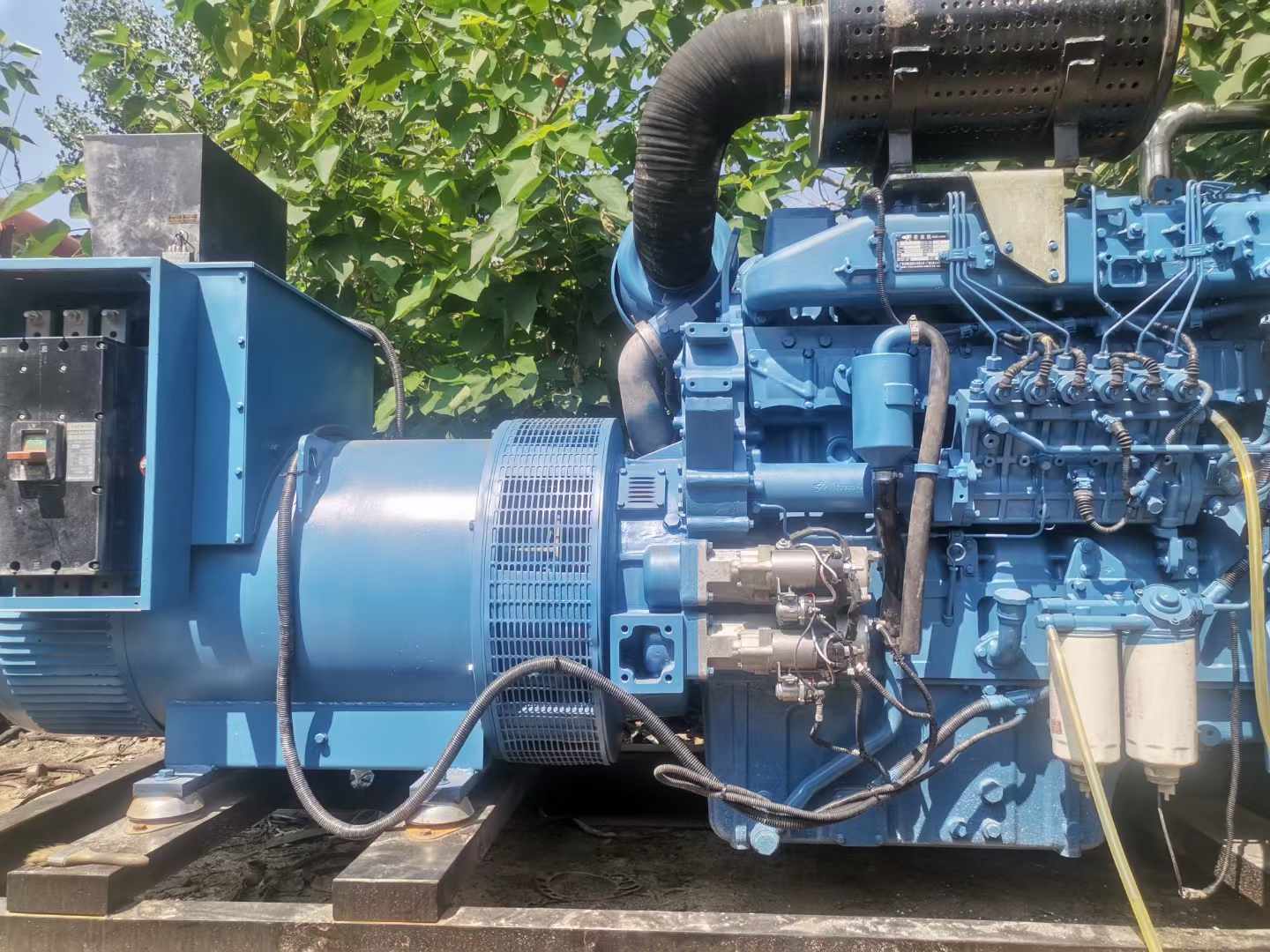 贵定详细说明降低 800kW 柴油发电机输出电流波动的方法